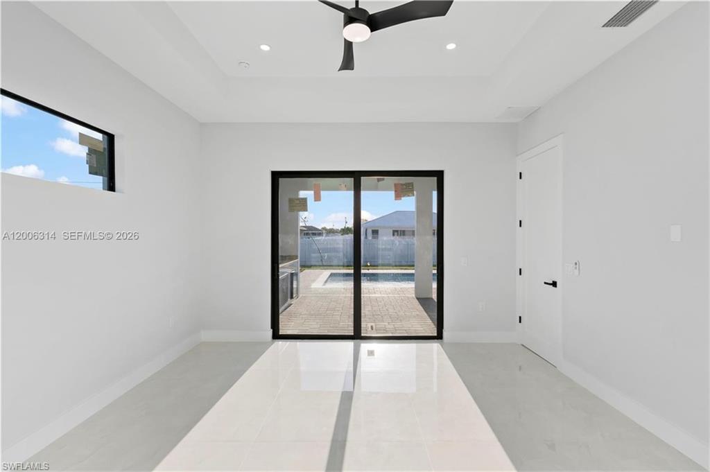 628 Chiquita Blvd N Property Photo 14