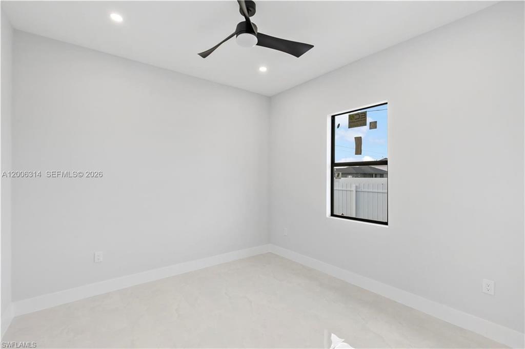 628 Chiquita Blvd N Property Photo 21