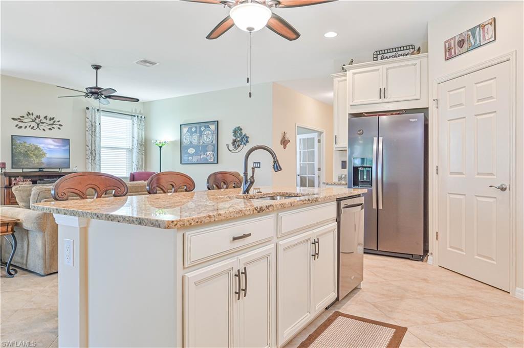3233 Birch Tree Ln Property Photo 18