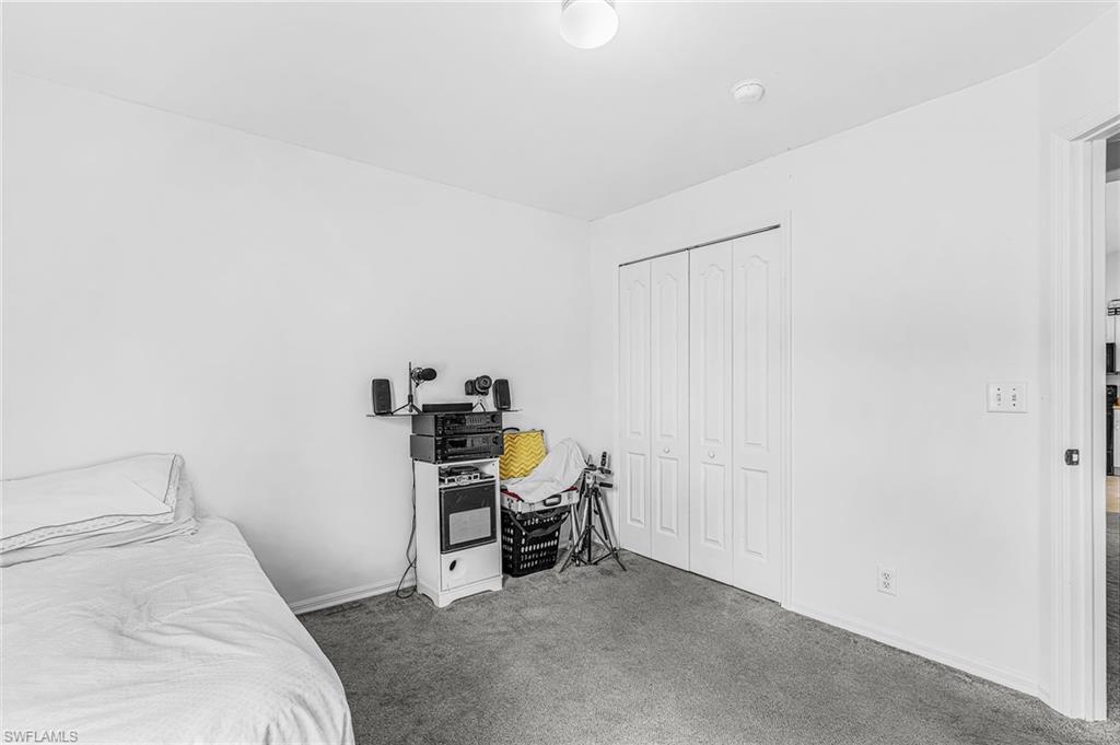 307 Ne 25th Ter Property Photo 13