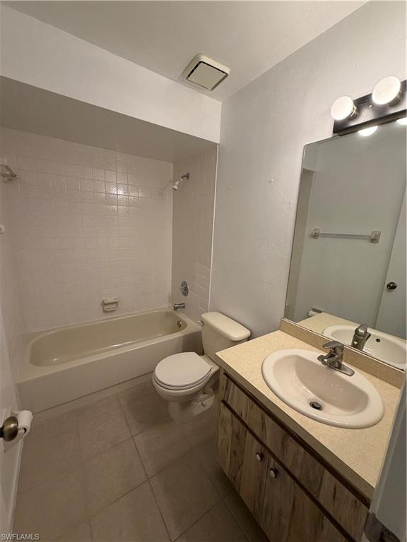 1100 Pondella Rd 810 Property Photo 9