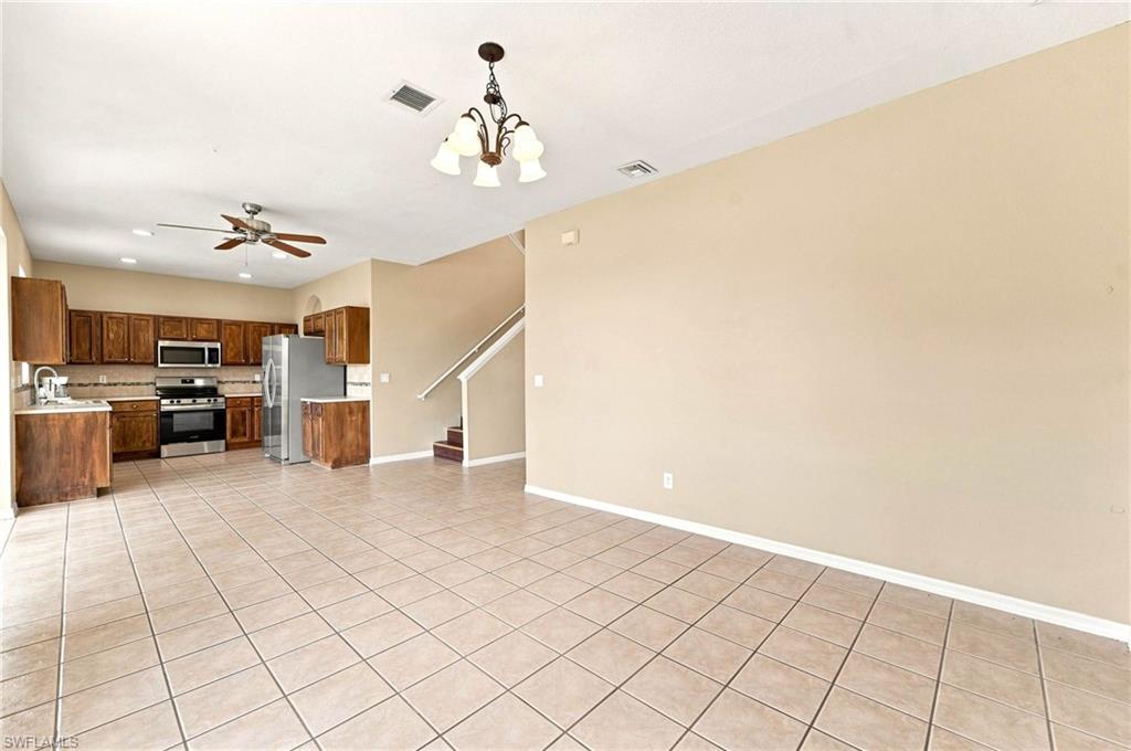117 Shadow Lakes Dr Property Photo 8