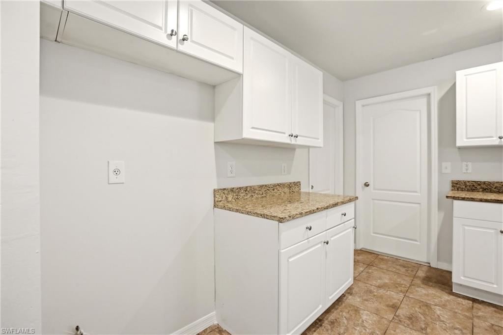 1036 Belmont St E Property Photo 15