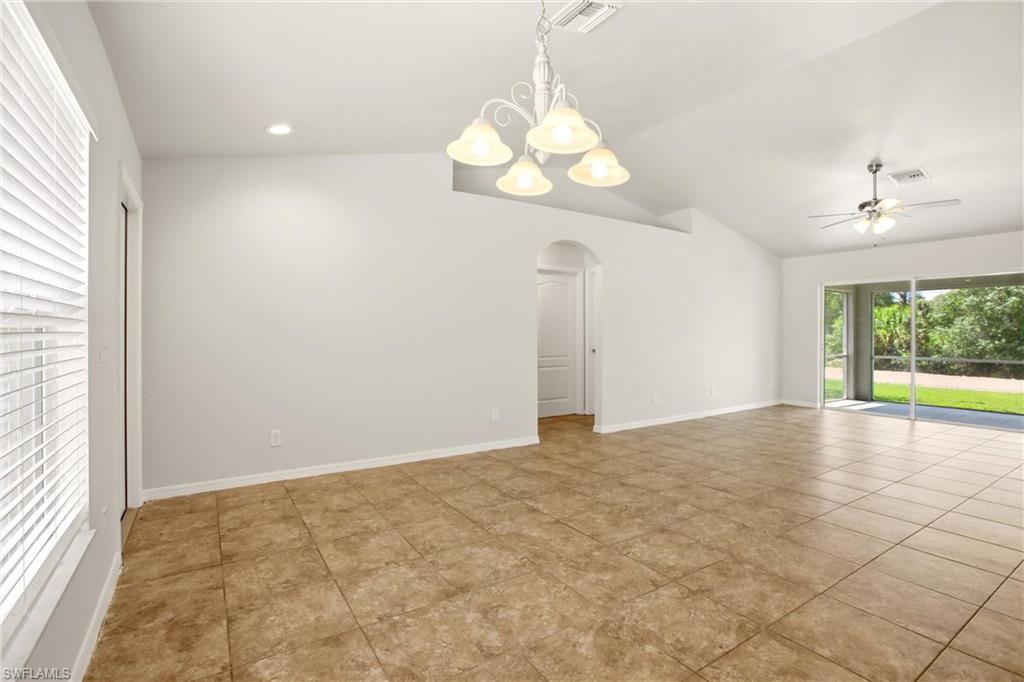 1036 Belmont St E Property Photo 19