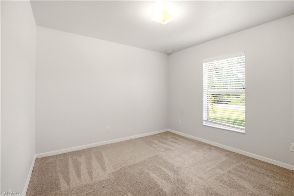1036 Belmont St E Property Photo 24