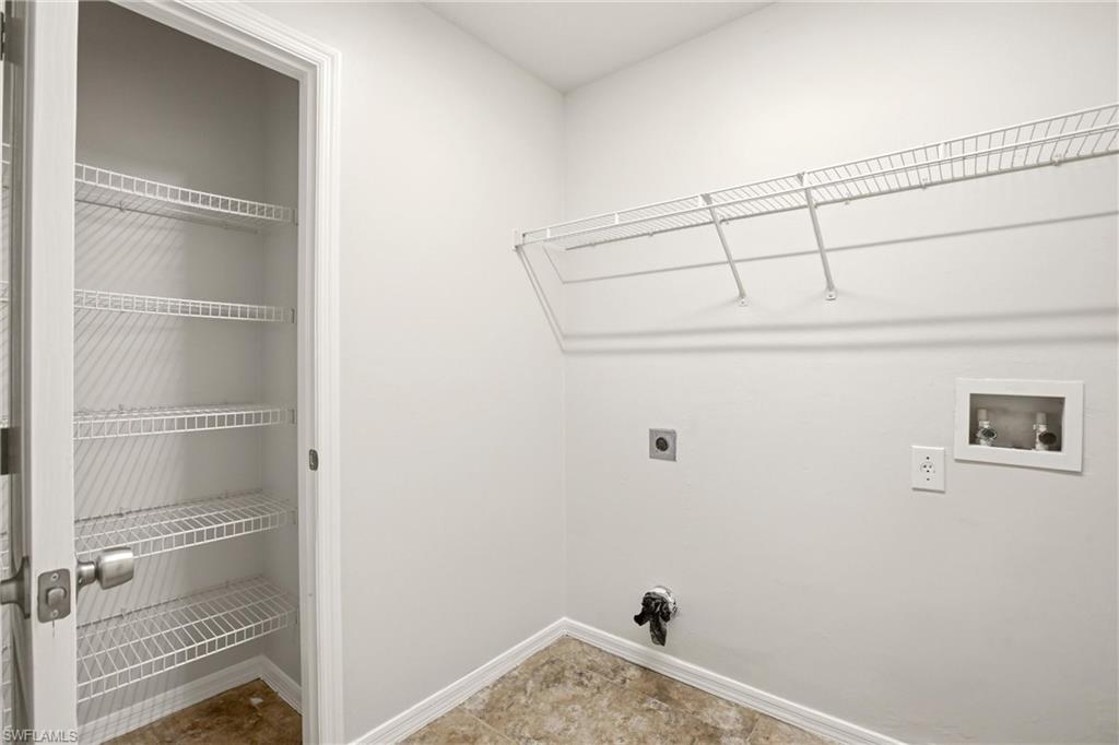 1036 Belmont St E Property Photo 32