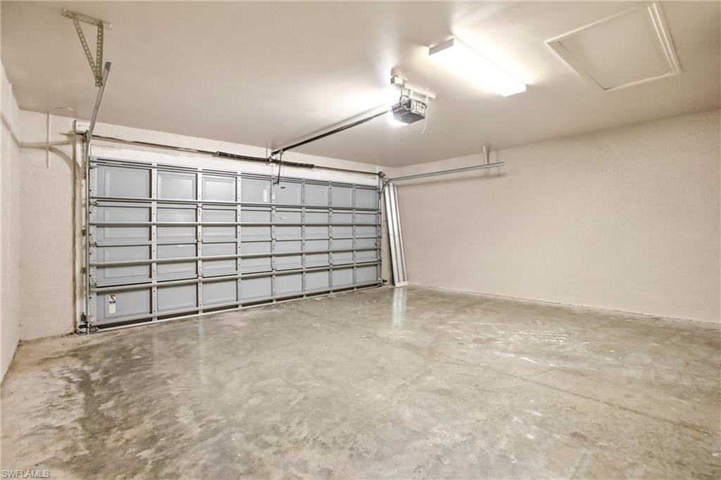 1036 Belmont St E Property Photo 33