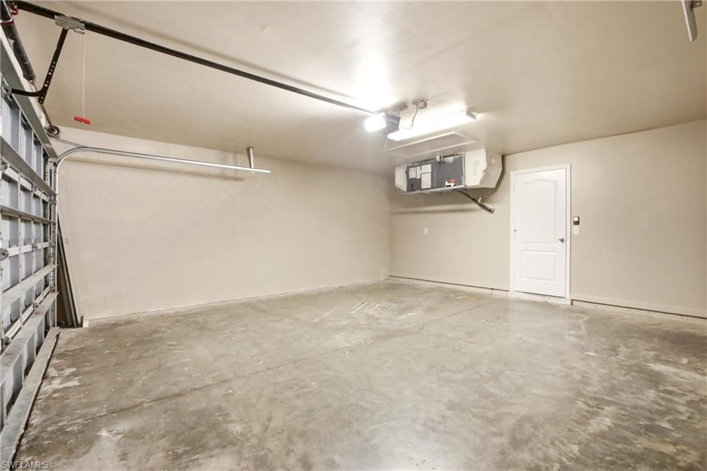 1036 Belmont St E Property Photo 34