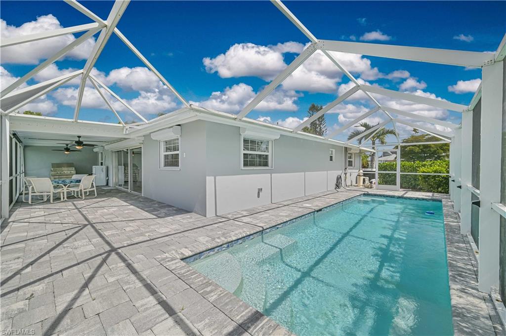 13511 Island Rd Property Photo 4
