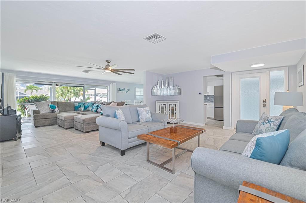 13511 Island Rd Property Photo 5