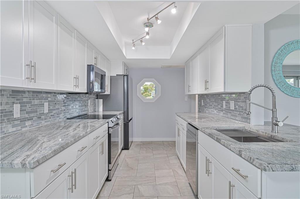 13511 Island Rd Property Photo 24
