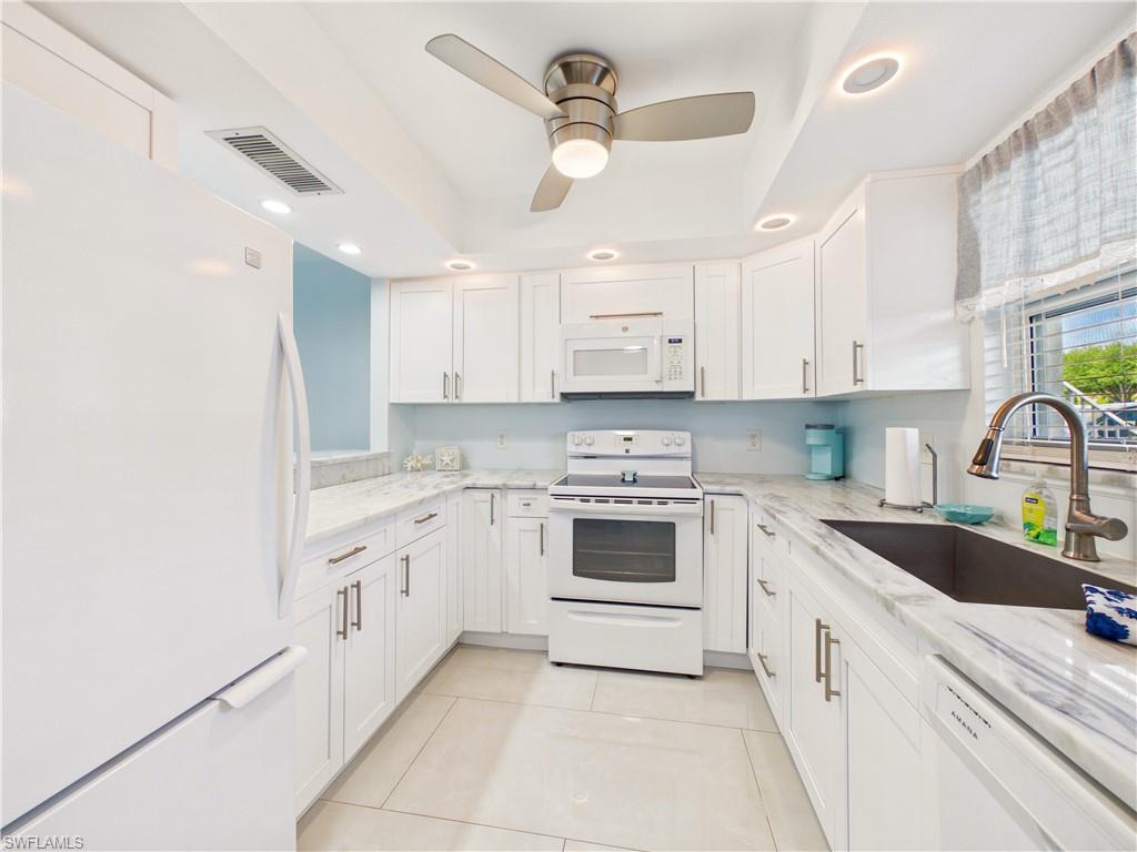 300 Valley Stream Dr 3d Property Photo 10