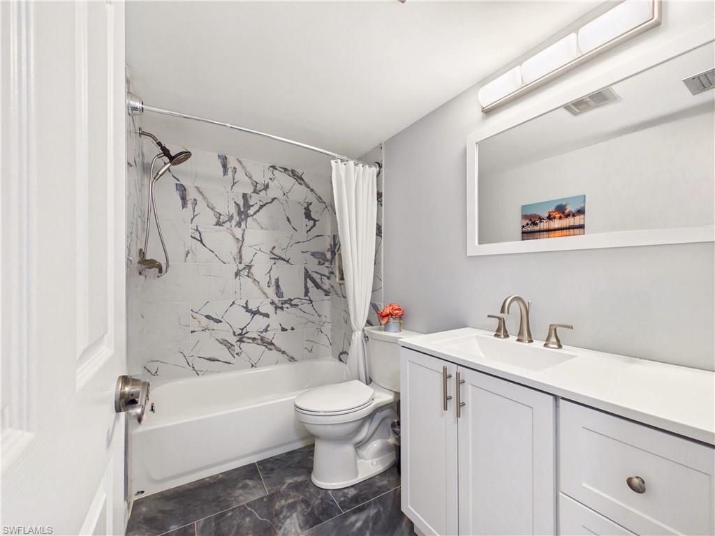 300 Valley Stream Dr 3d Property Photo 15