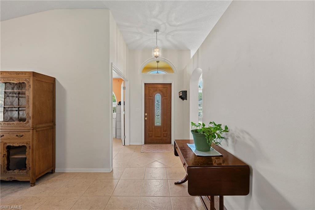 1520 Honor Ct Property Photo 3