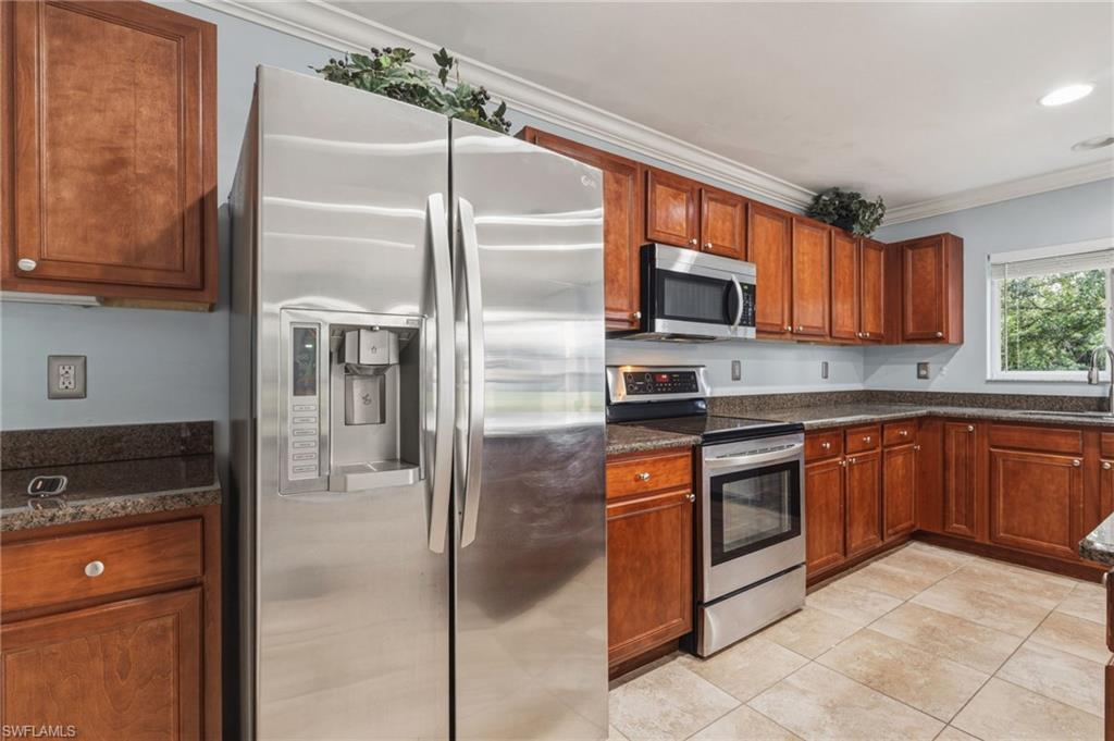 25134 Palisade Rd Property Photo 25