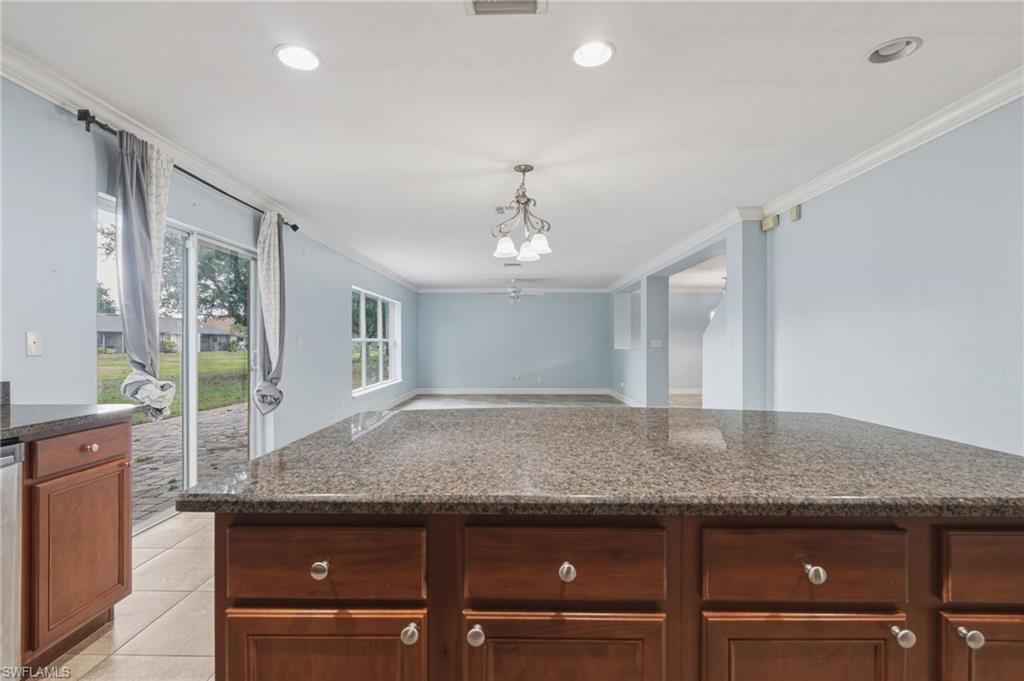 25134 Palisade Rd Property Photo 27