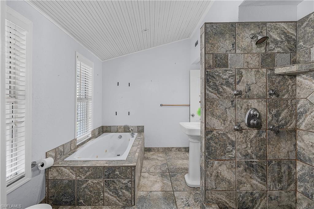 10545 Habitat Trl Property Photo 15