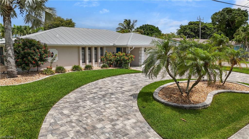 5215 Pelican Blvd Property Photo 1
