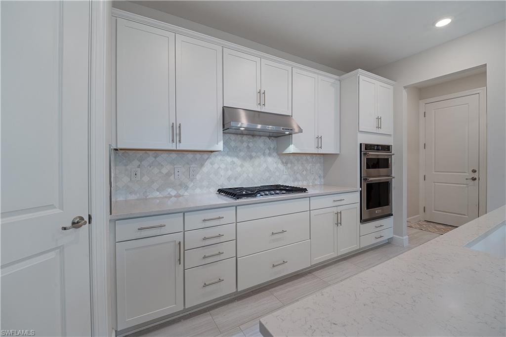 17057 Pine Lily Ln Property Photo 16