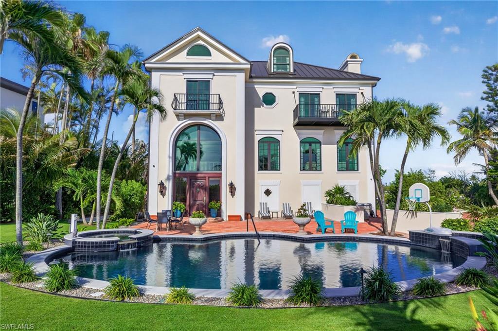 17201 Captiva Dr Property Photo 2
