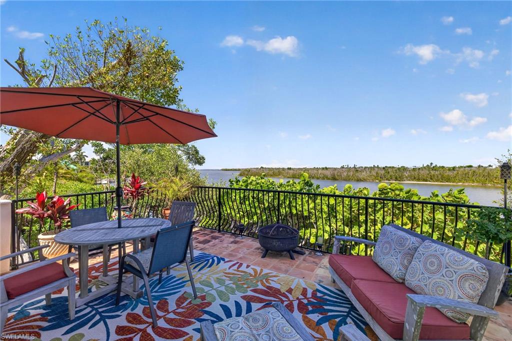 17201 Captiva Dr Property Photo 13