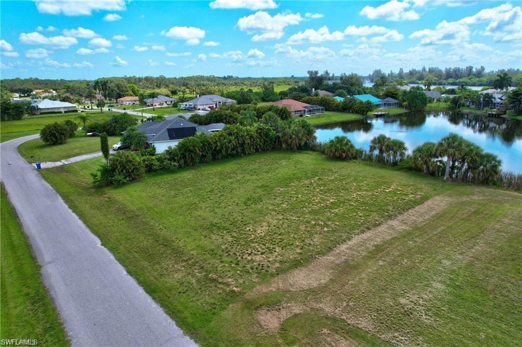 17091 Waters Edge Cir Property Photo 5