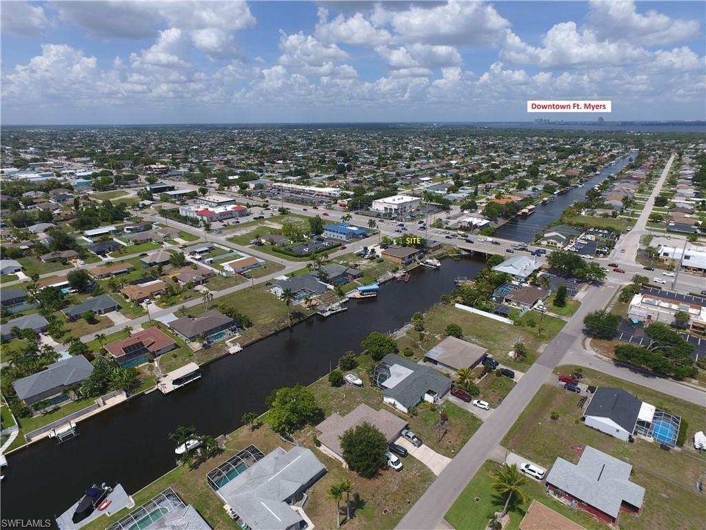 1218 Del Prado Blvd S Property Photo 3