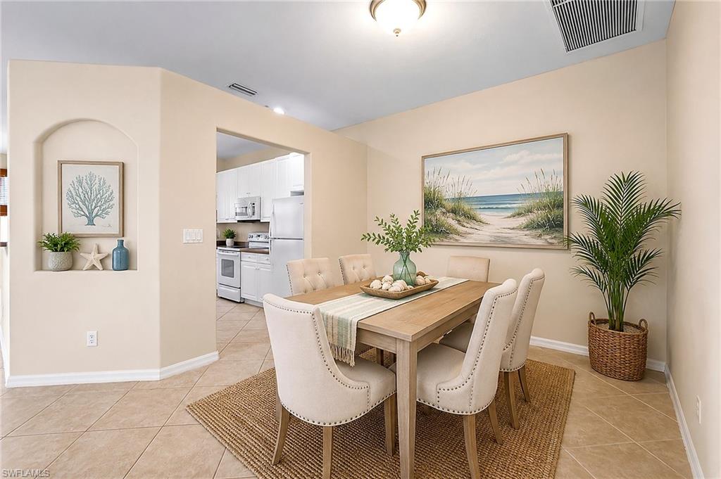 13988 Village Creek Dr Property Photo 4