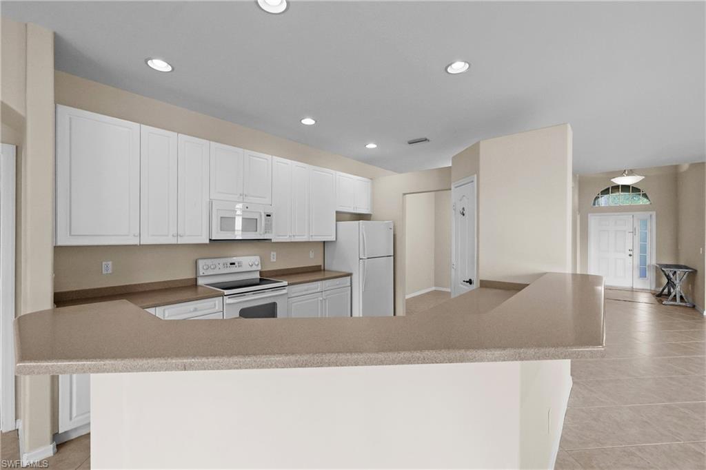 13988 Village Creek Dr Property Photo 15