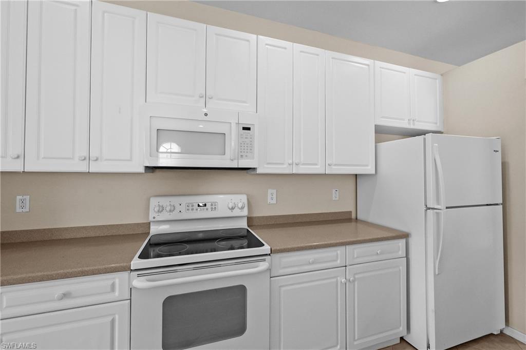 13988 Village Creek Dr Property Photo 18