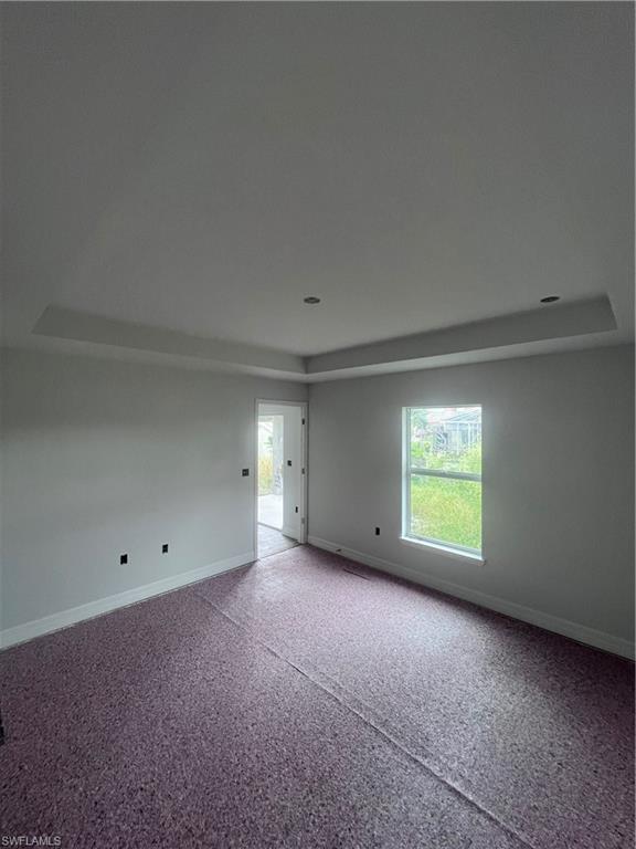 2406 Bay Plz Property Photo 6