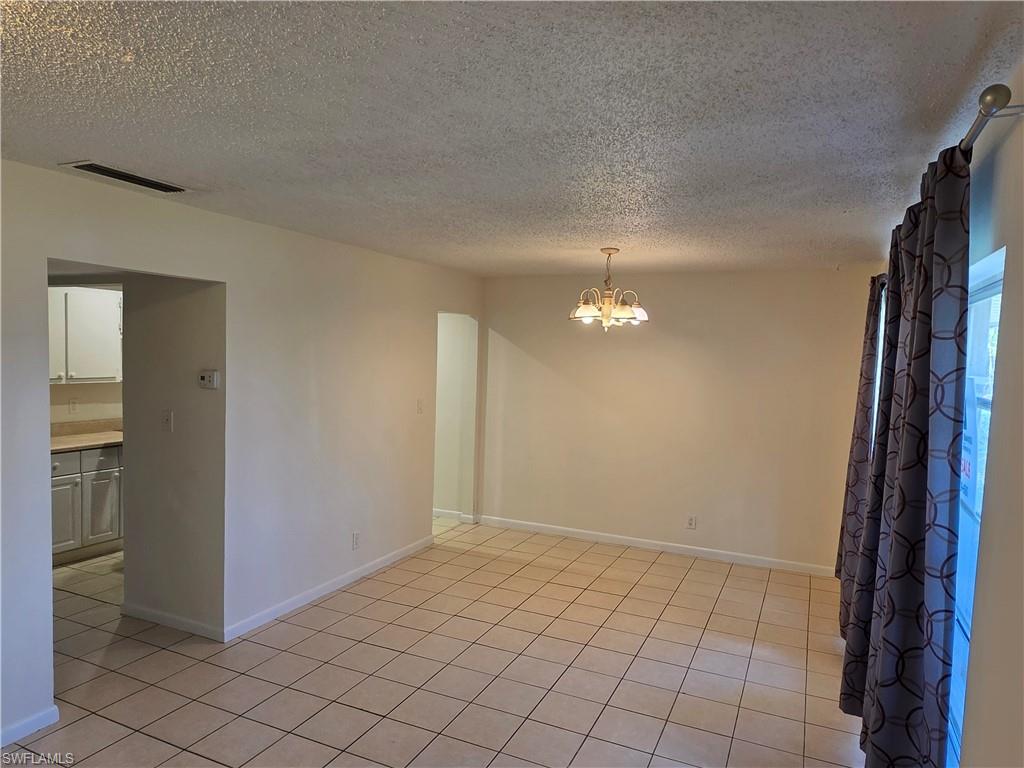 1107 S Loop Blvd Property Photo 4