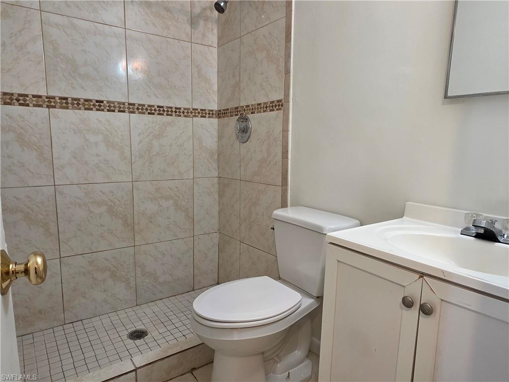 1107 S Loop Blvd Property Photo 9