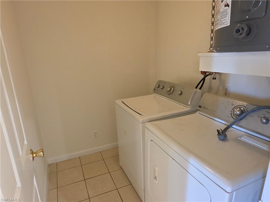 1107 S Loop Blvd Property Photo 10