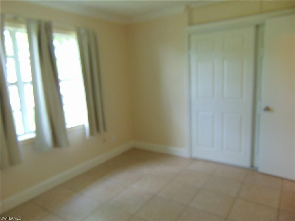 117 Stetson St Property Photo 9