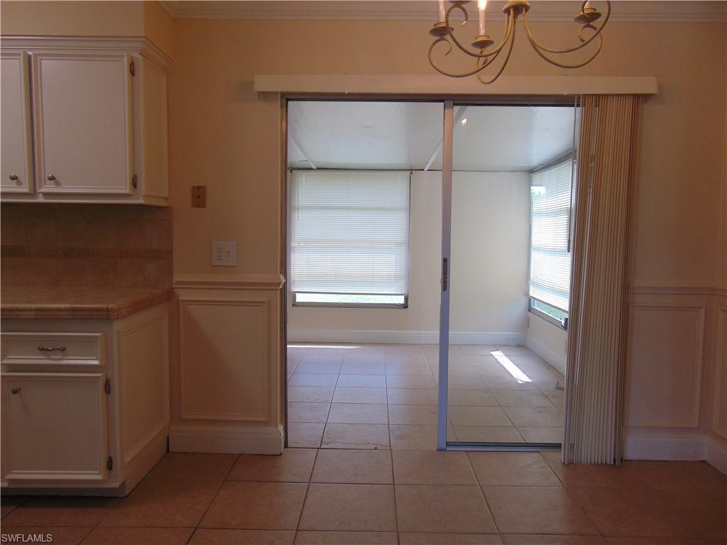 117 Stetson St Property Photo 11