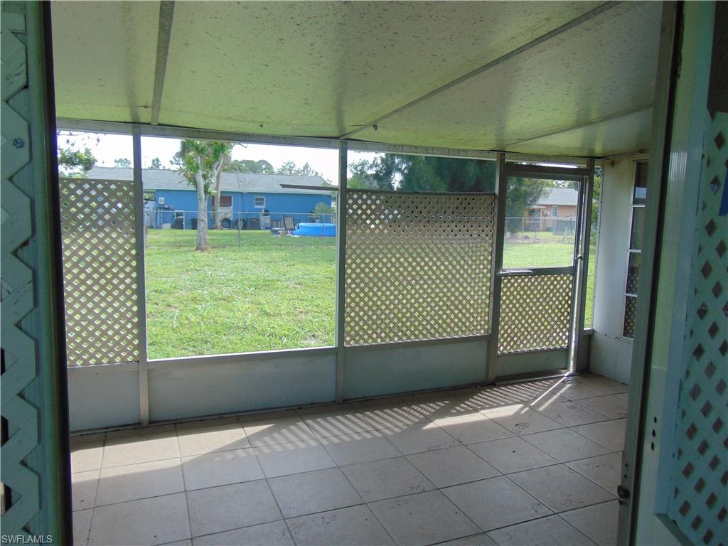 117 Stetson St Property Photo 13
