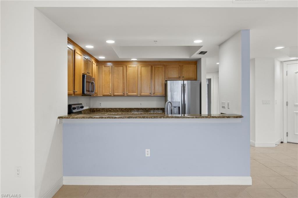 2090 W First St 810 Property Photo 8