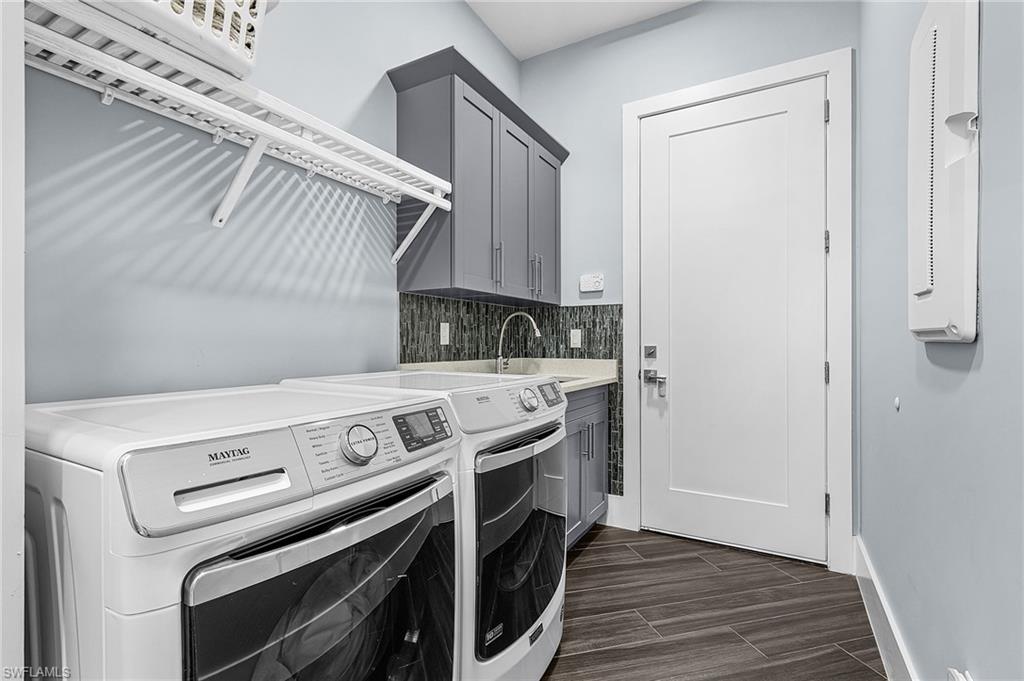 8800 Woodgate Manor Ct Property Photo 20