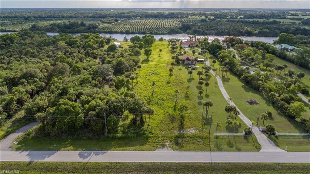 5220 Fort Denaud Road Property Photo 2