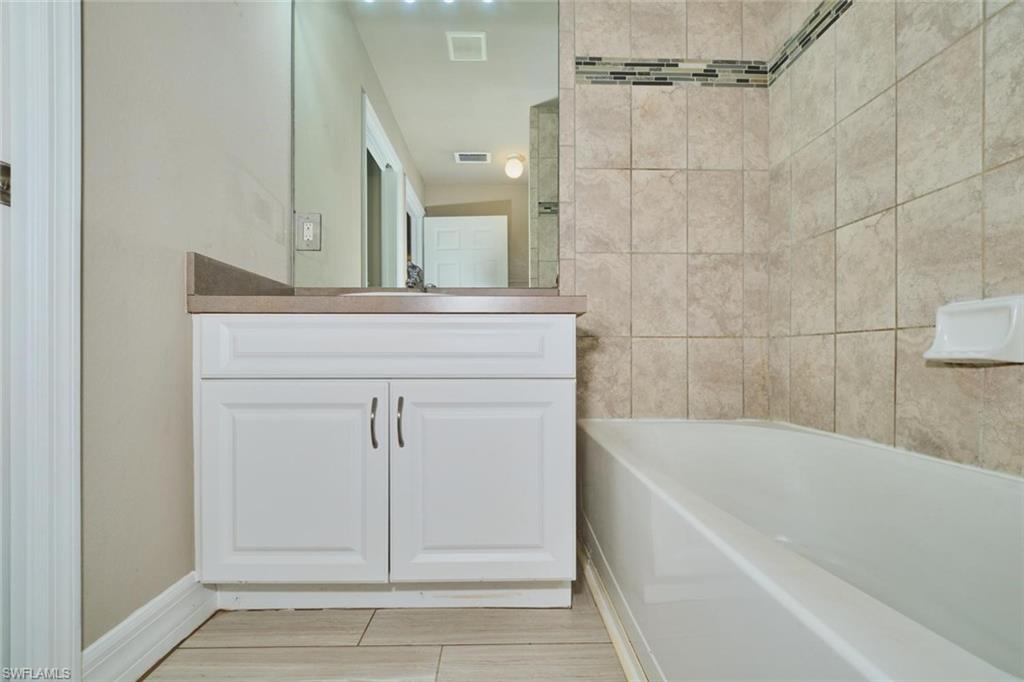 235 Sw 12th St Property Photo 28