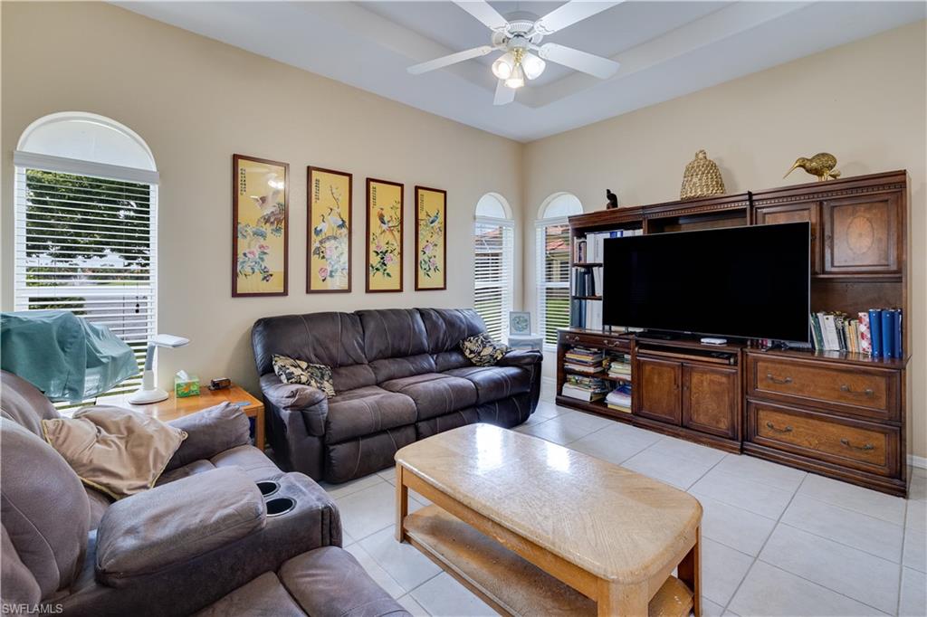 8830 Spring Mountain Way Property Photo 8