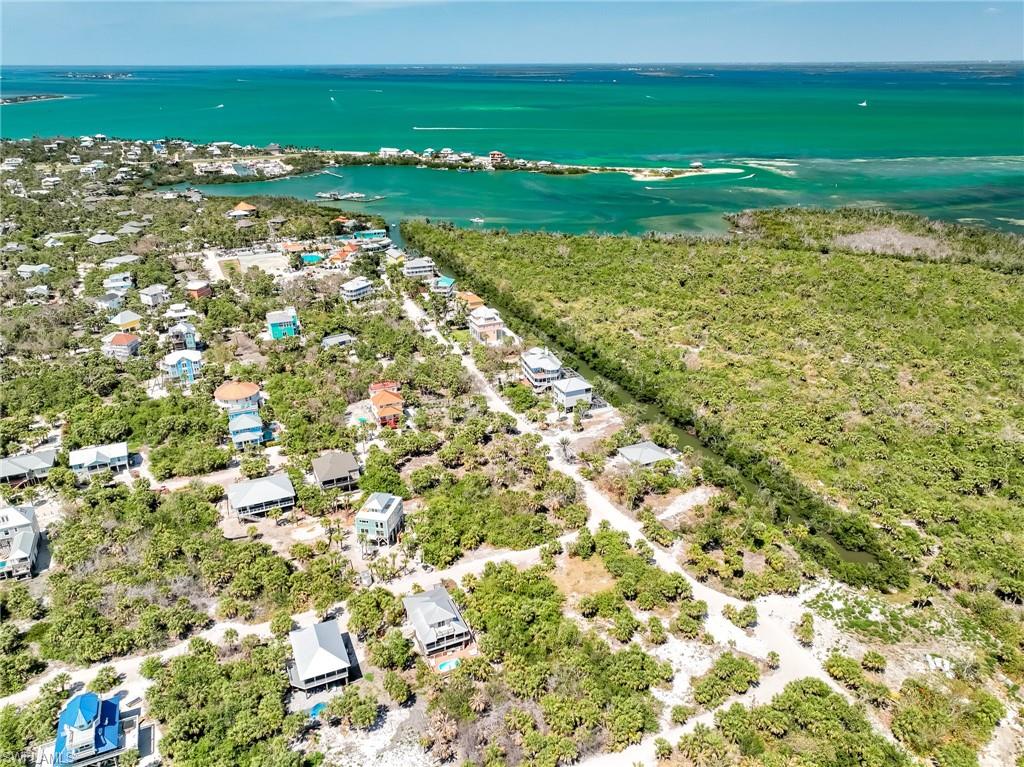 4430 Conch Shell Dr Property Photo 6