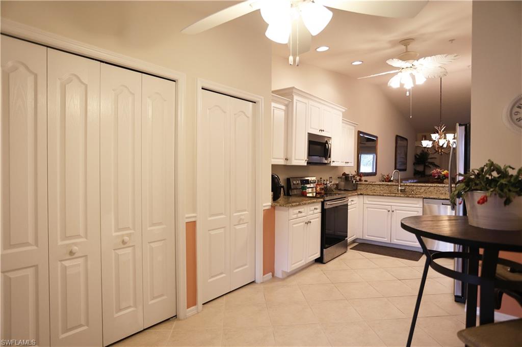 2770 Cypress Trace Cir 2423 Property Photo 4