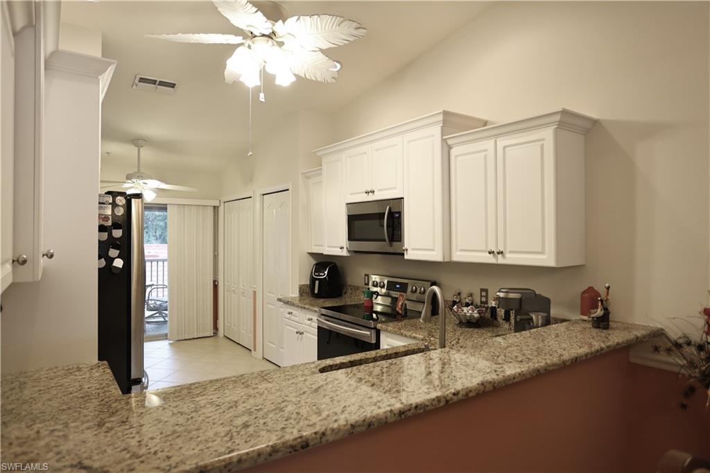 2770 Cypress Trace Cir 2423 Property Photo 5