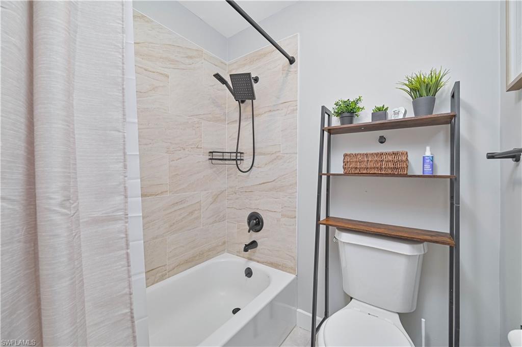 6386 Royal Woods Dr Property Photo 31