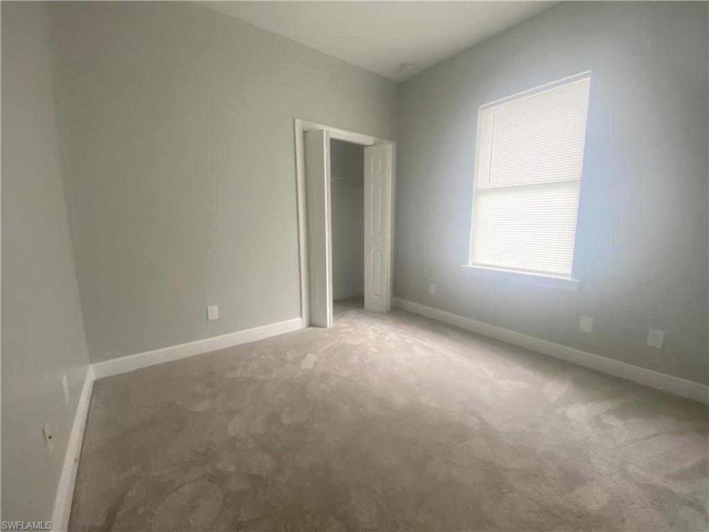 13832 1st St Property Photo 3