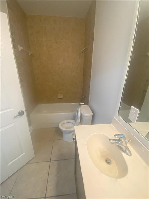 13832 1st St Property Photo 6