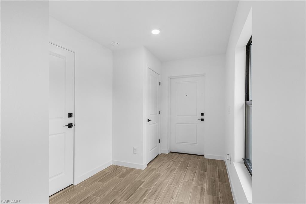 434 Parkdale Blvd Property Photo 4