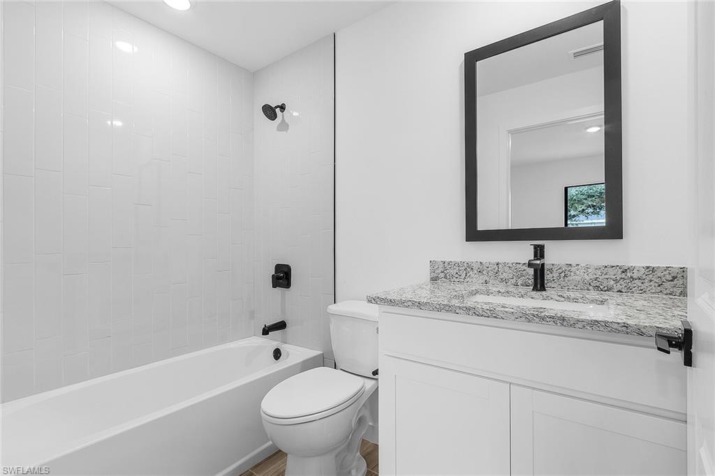 434 Parkdale Blvd Property Photo 14